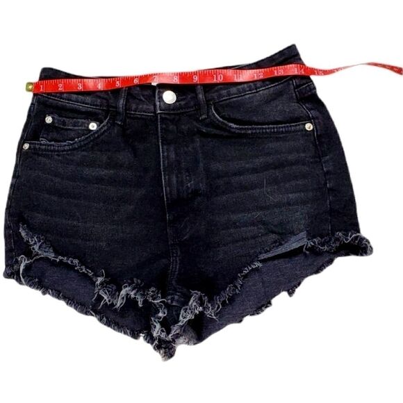 Zara Black Cut Off High Waisted Shorts - Picture 3 of 4